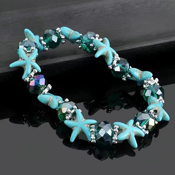 🎁4 for $50🎁 Handmade stone beaded turquoise starfish bracelet - Picture 1 of 2